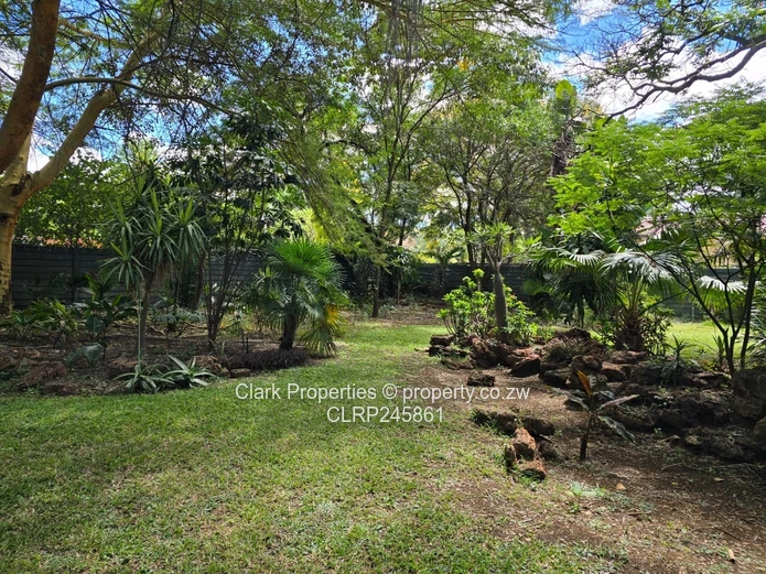 Character home  (Sole Mandate)