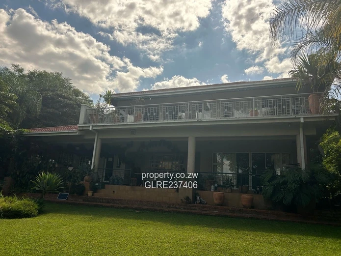 *Luxurious 5 Bedroom Home for Rent in Borrowdale Brooke*