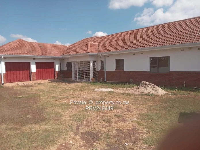 3-Bed House for immediate occupation