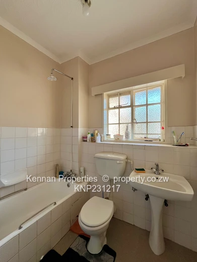 Quiet 3 Bedroom Flat In Leafy Avenues (Sole Mandate)