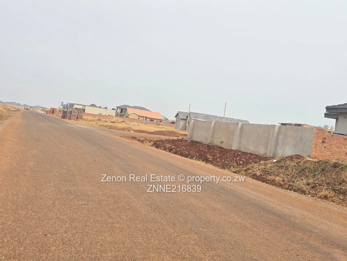 560sqm stand in Nyeredzi Ridge for 50k..fully serviced