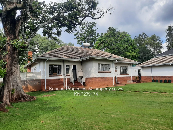 Neat  3 Bedroomed Home Close to Hellenic Schools