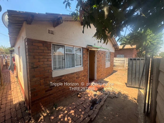 Investors Delight in Kuwadzana Extension , Deeds !!