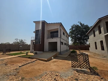 4 Bedroom Flat & Apartment