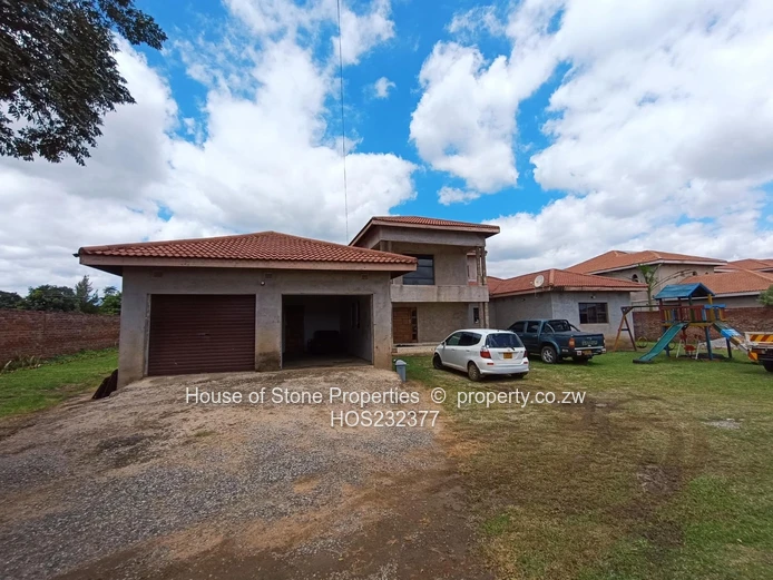 5 Bedroomed House In Pomona For Sale