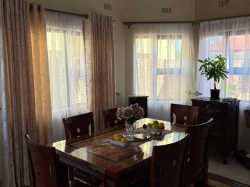 3 Bedroom Flat & Apartment