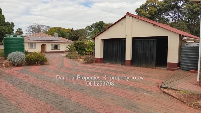 Colne Valley 6-Bed Home on 4,088m² — Borehole & Solar