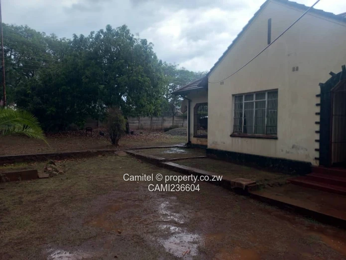 Avondale West along West Road :3-Bed Shell on 1,689m² with Boreholealong 