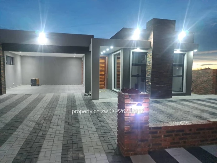 A very neat four bedroomed Townhouse for sale in Arlington East