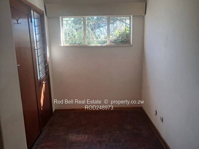Spacious 2- Garden Flat In Prime Location