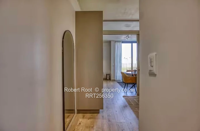 Modern, Stylish1 Bed Apartment in Rosebank (Sole Mandate)