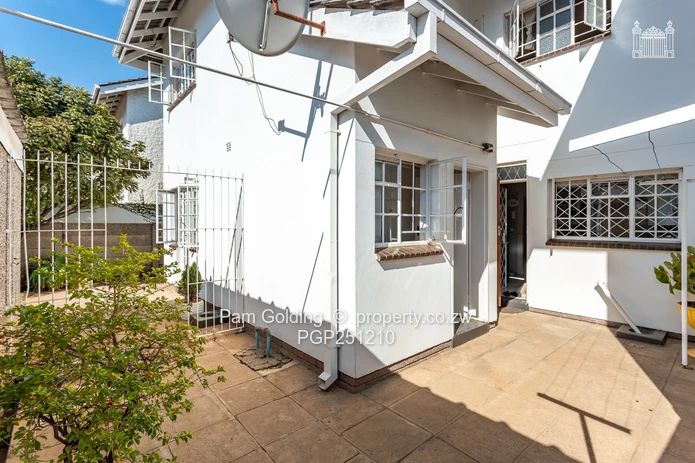 Four-Bedroom Duplex Townhouse in a Secure Complex (Sole Mandate)