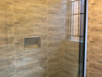 3 Bedroom Flat & Apartment