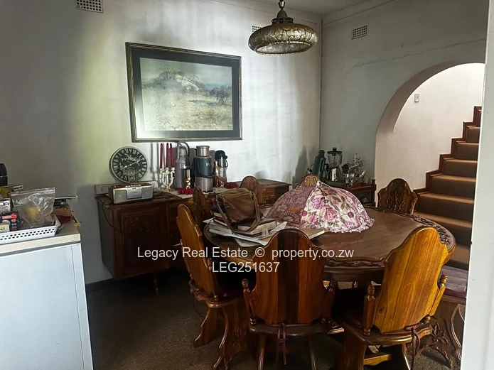Grand Residence With Pool & Beautiful Gardens,Premium Property In The Heart Of Vainona. (Sole Mandate)