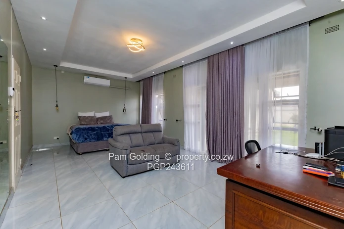 5 bedroom house (Sole Mandate)