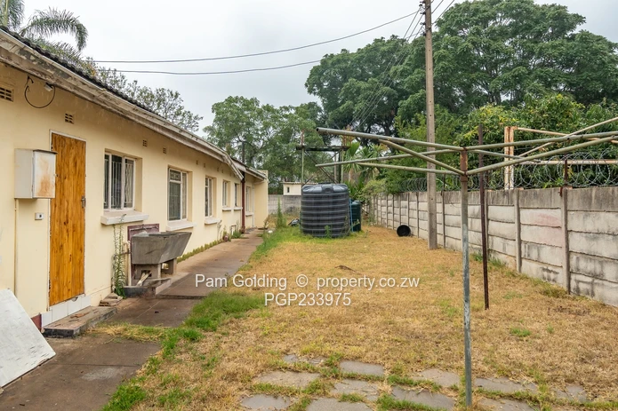 Spacious Unit Located in Established Community