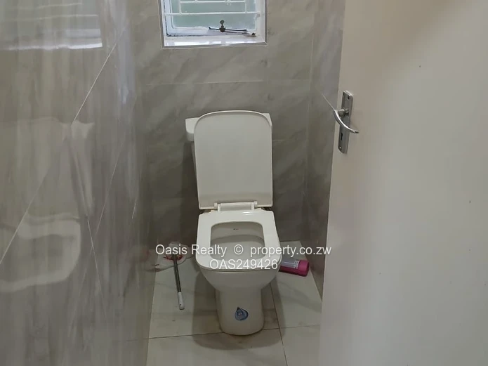 Conveniently Located Semi-detached 3 Beds Home For Rent