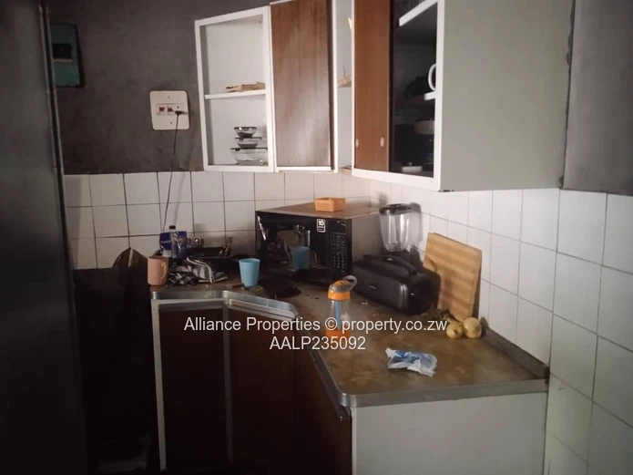 High-Value 4-Bedroom Property with Commercial Upside in Chitungwiza Unit J