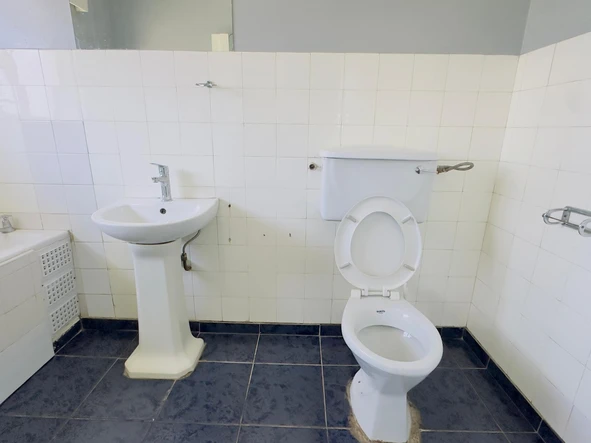 2 Bedroom Flat & Apartment