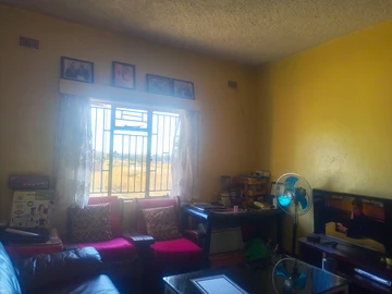 2 Bedroom Flat & Apartment