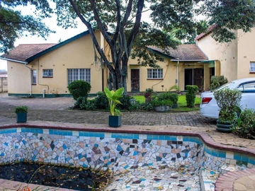 5 Bedroom House