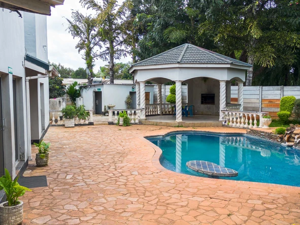 5 Bedroom House