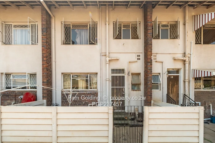 2 Bedroom Duplex with a garden (Sole Mandate)