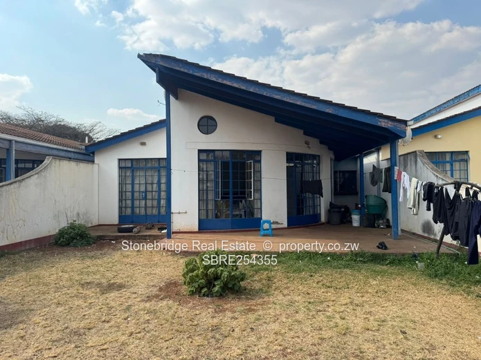 3 Bedroomed Townhouse in Westgate Harare For Sale