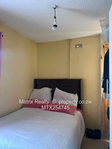 3 Bed Flat for Sale in Glen Norah