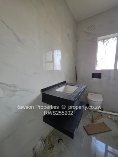 A must see house in Nyabira Penrose  (Sole Mandate)