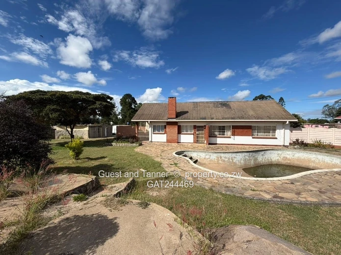 Commercial Property For Sale long Airport Road in Hatfield