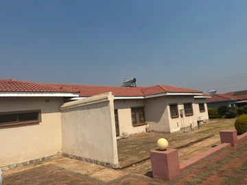 3 Bedroom Garden Flat