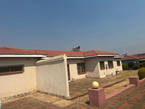 3 Bedroom Garden Flat