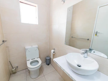 4 Bedroom Garden Flat