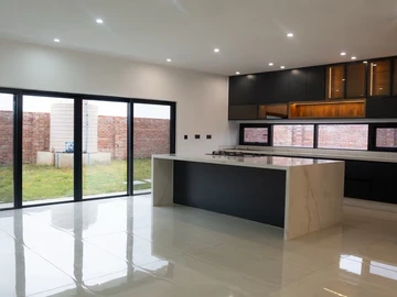 2 Unit Townhouse Complex