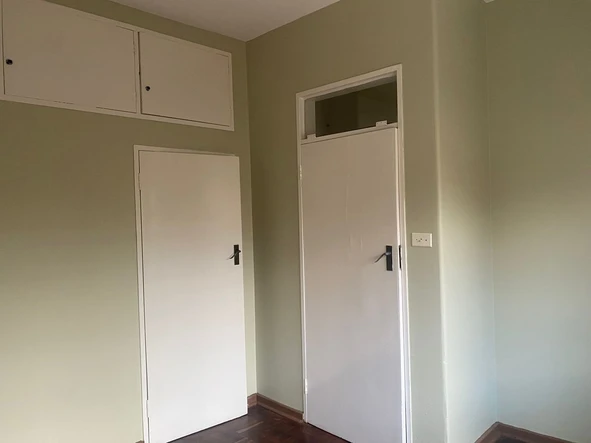 2 Bedroom Flat & Apartment