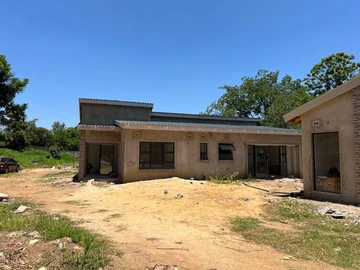 3 Bedroom Flat & Apartment