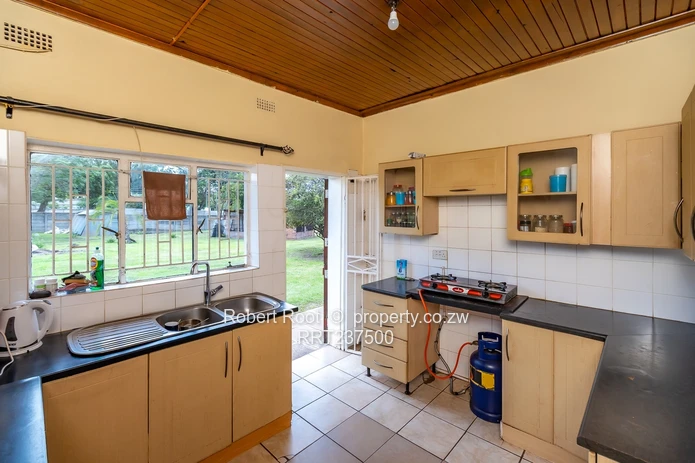 4 Bedroom House for Sale in Greendale