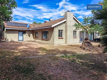 8 Bedroom House
