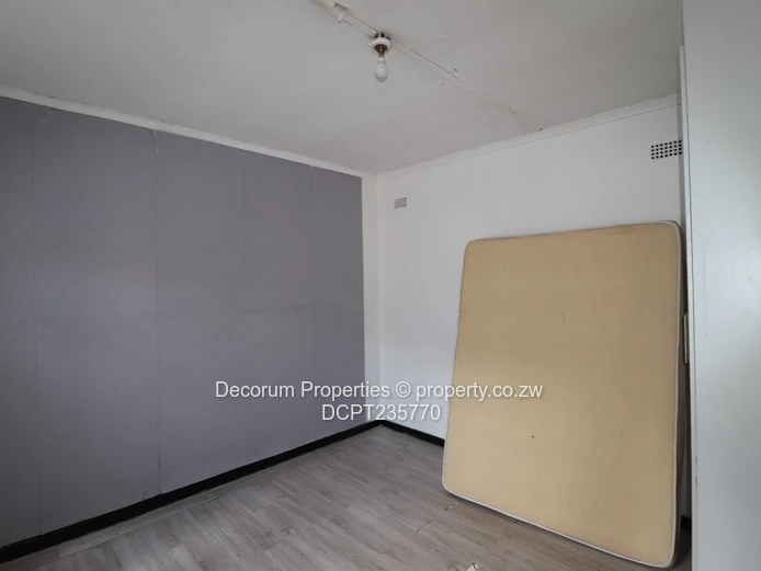 Spacious 6-Bedroom Double- storey Home For Sale in Gunhill