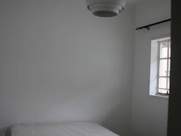 2 Bedroom Flat & Apartment