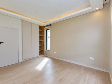 5 Unit Townhouse Complex