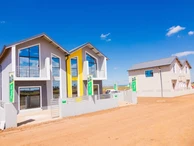 2 Bedroom Flat & Apartment