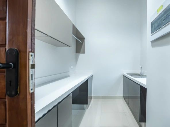 4 Bedroom Garden Flat