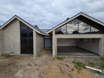 3 Bedroom Garden Flat