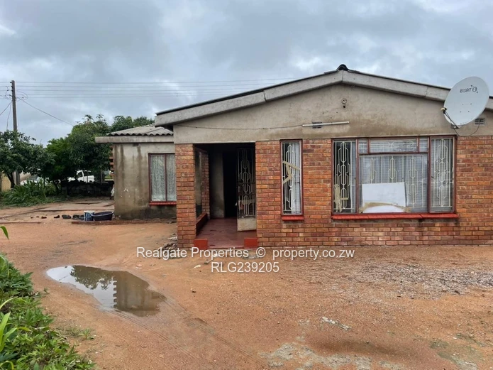 Affordable 2-Bedroom House in Growing Cowdray Park, Bulawayo!