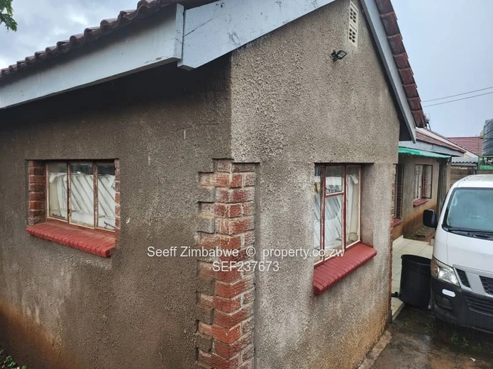 Modern Living in Harare West: A Pristine Sanctuary in Ashdown Park (Sole Mandate)