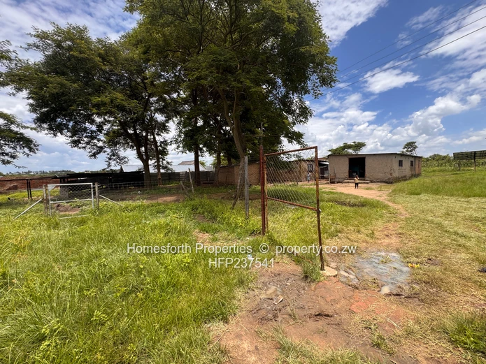 Kintyre Estate Agro Residential Property for Sale (Bulawayo Road) (Sole Mandate)