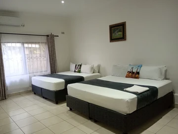 Hotel & Lodge
