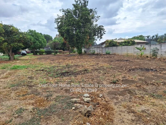 Marlborough 4-Bed on 3950m² — Pool, Borehole & Water Tank